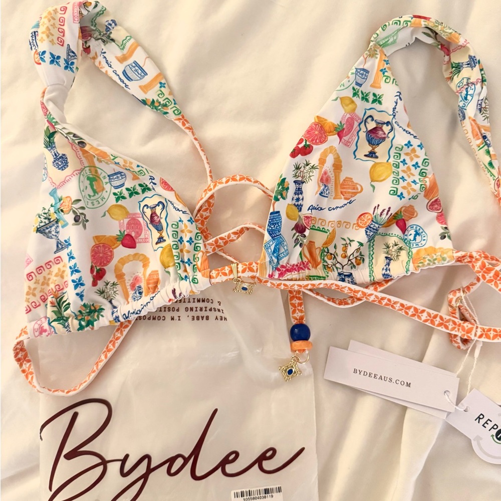 Bydee CYPRUS TOP IN ISOLA